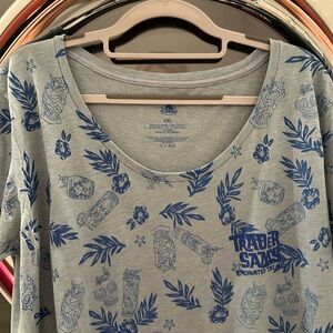 Women’s Disneyland Trader Sam’s Enchanted Tiki Bar tee - 2XL